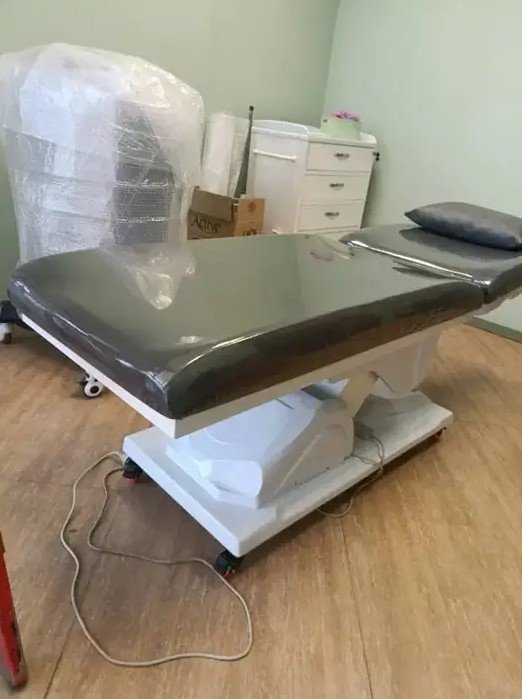 فروش تعدادی وسایل مطب در کرمان