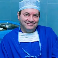 دکتر شاهرخ میلان