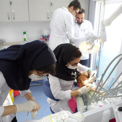 استخدام دندانپزشک دارای پروانه جهت همکاری در تهران